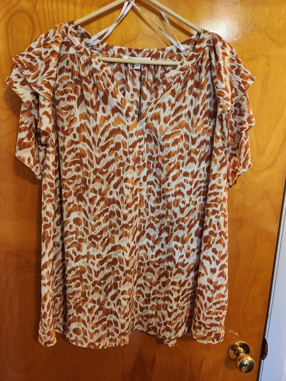 DR2 Rust and Cream Animal-Print Flutter Sleeve Blouse